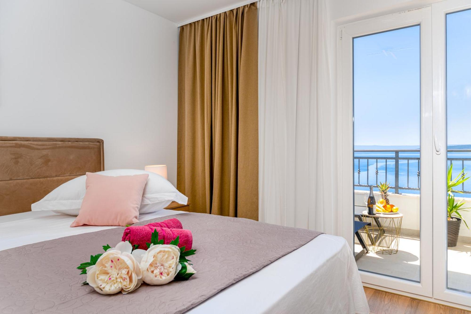 Seaview Apartments Nives Brela Kültér fotó